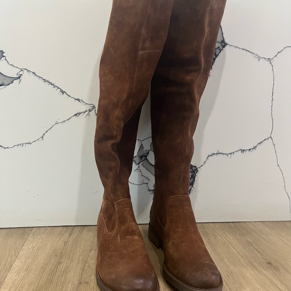Born knee high boots